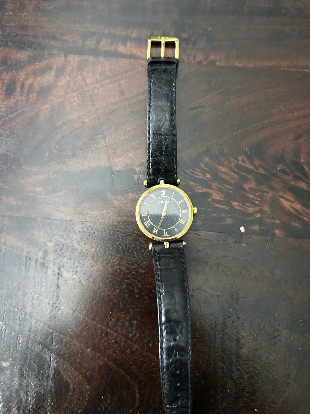 Genuine Gucci Women's Gold-Tone Black Dial Leather Strap Watch - black strap